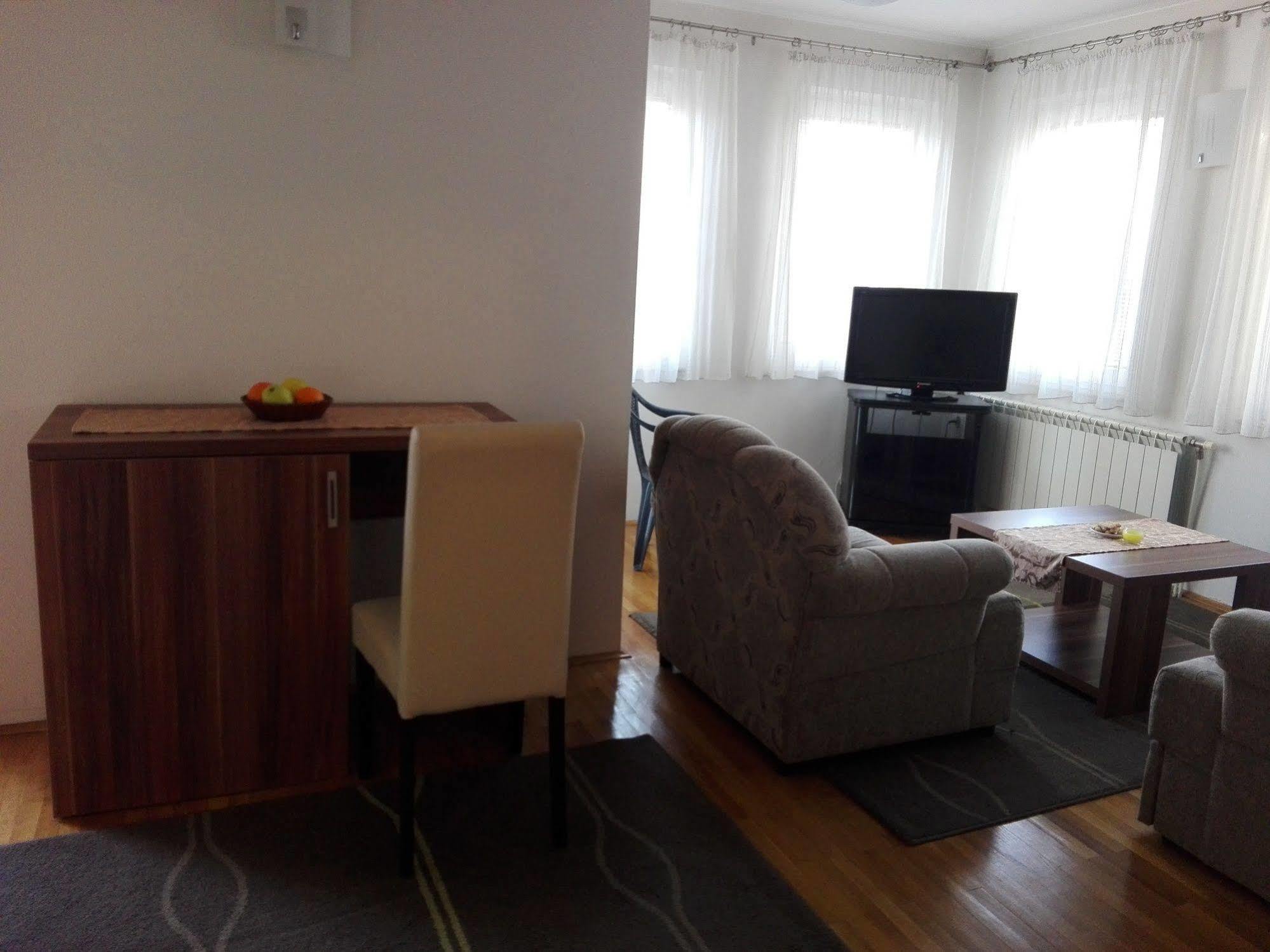 Boutique Saray Bosna Motel Сараево Екстериор снимка