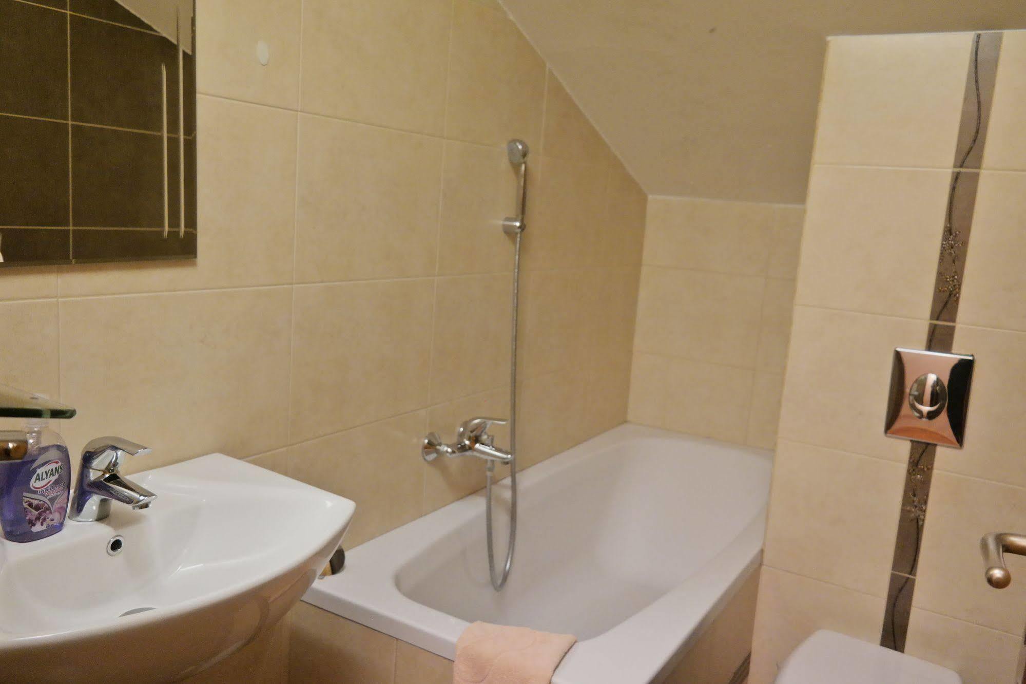 Boutique Saray Bosna Motel Сараево Екстериор снимка