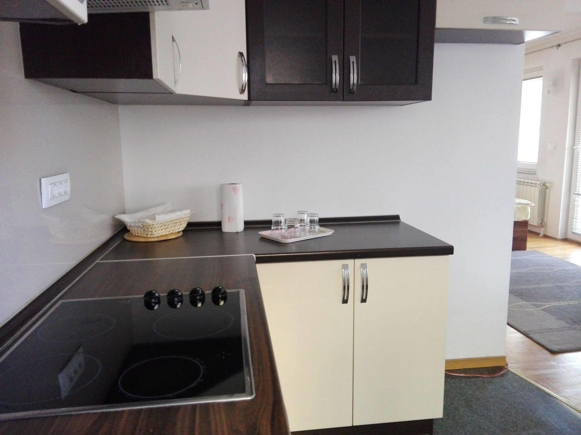Boutique Saray Bosna Motel Сараево Екстериор снимка
