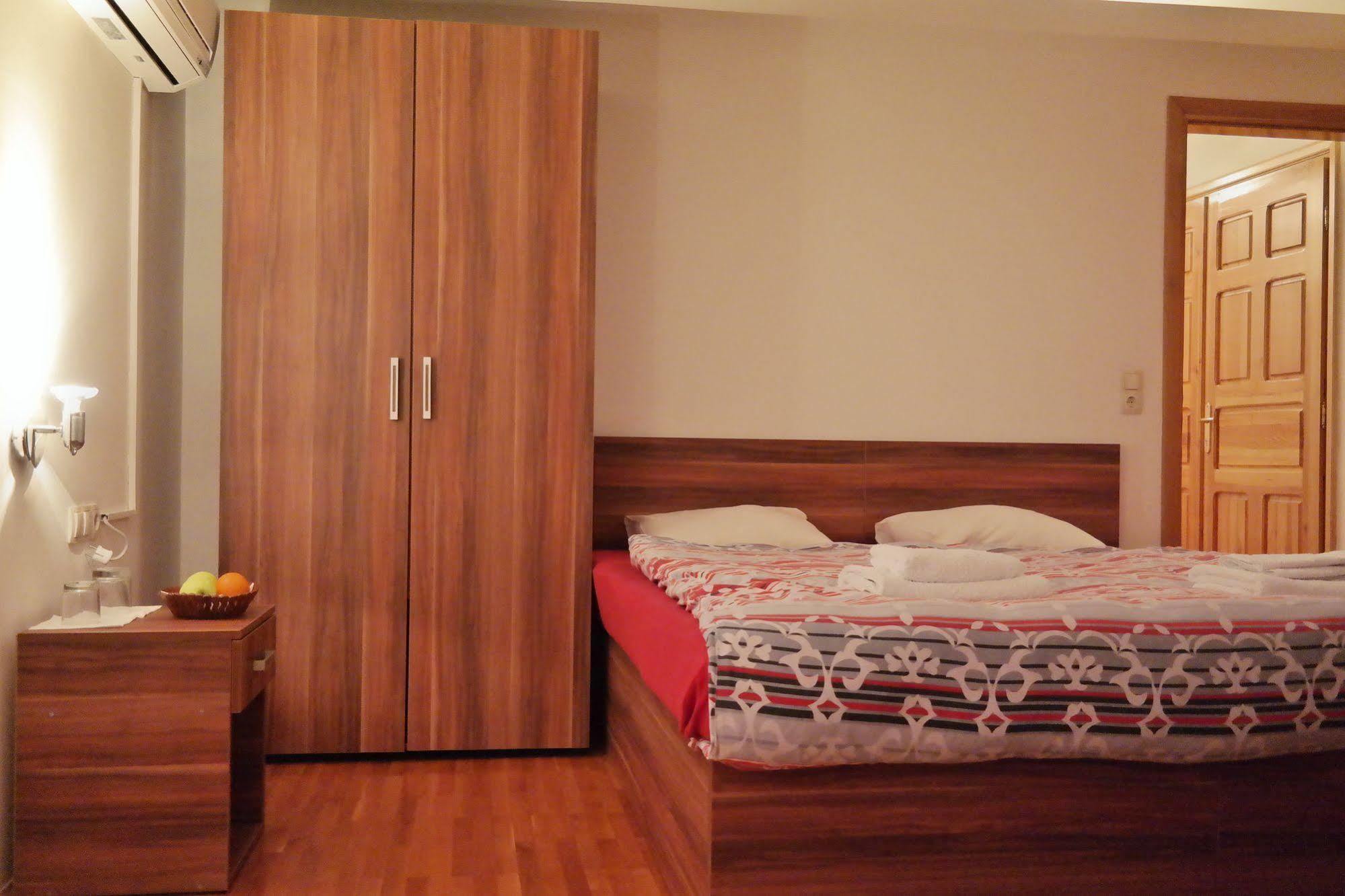 Boutique Saray Bosna Motel Сараево Екстериор снимка
