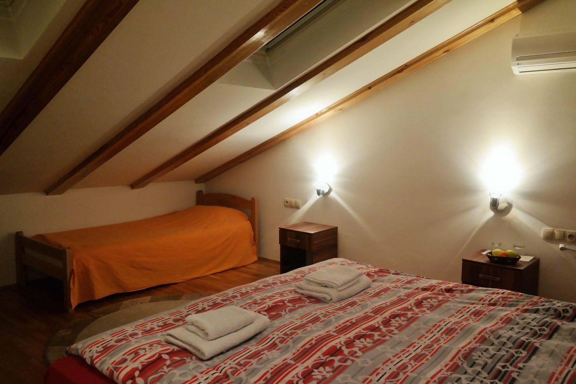 Boutique Saray Bosna Motel Сараево Екстериор снимка